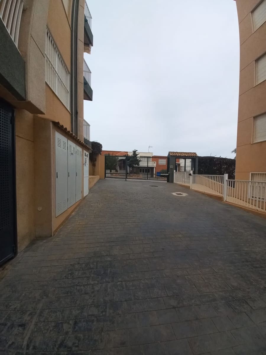Garage for sale in La Mata - € 15,000 (Ref: 9878038)