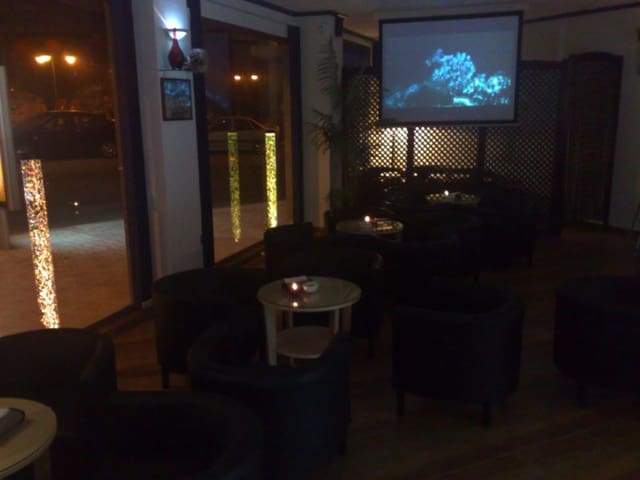 Comercial para venda em Playa del Cura, Torrevieja - 450 000 € (Ref: 9878041)