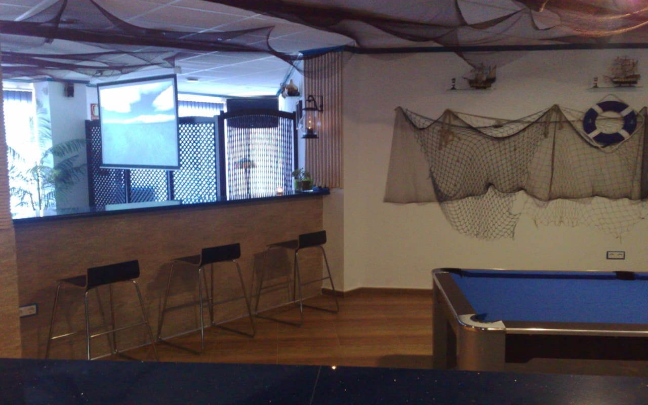 Commerciale in vendita in Torrevieja - 450.000 € (Rif: 9878041)