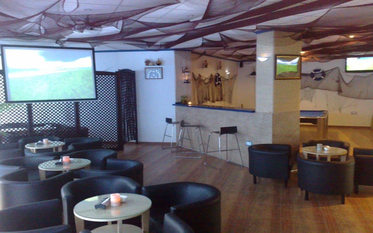 Commerciale in vendita in Torrevieja - 450.000 € (Rif: 9878041)