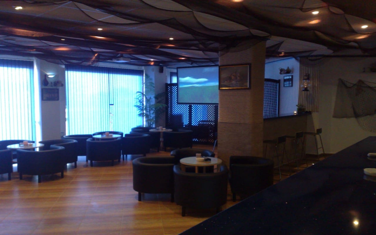 Commerciale in vendita in Torrevieja - 450.000 € (Rif: 9878041)