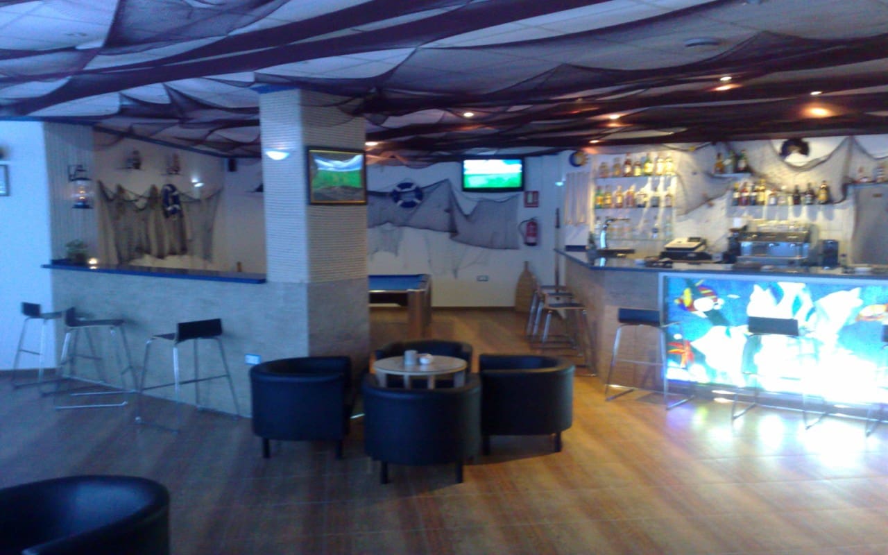 Commerciale in vendita in Torrevieja - 450.000 € (Rif: 9878041)