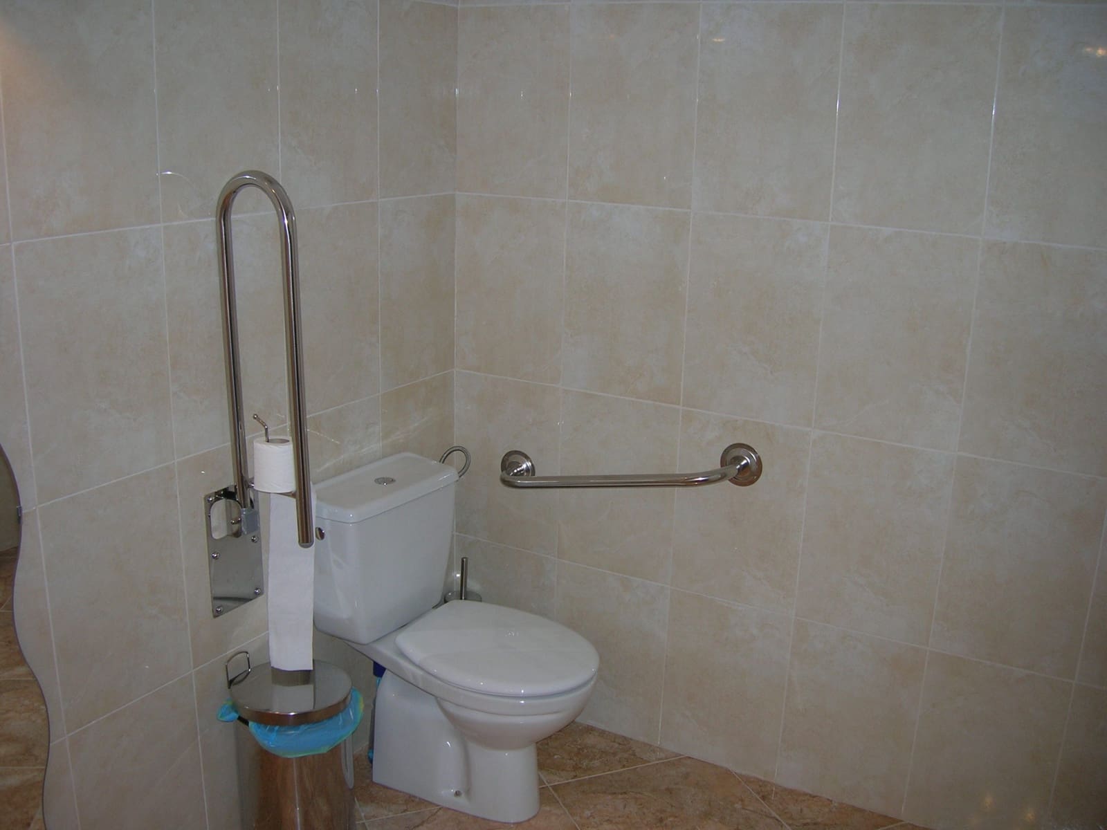 Commerciale in vendita in Torrevieja - 450.000 € (Rif: 9878041)