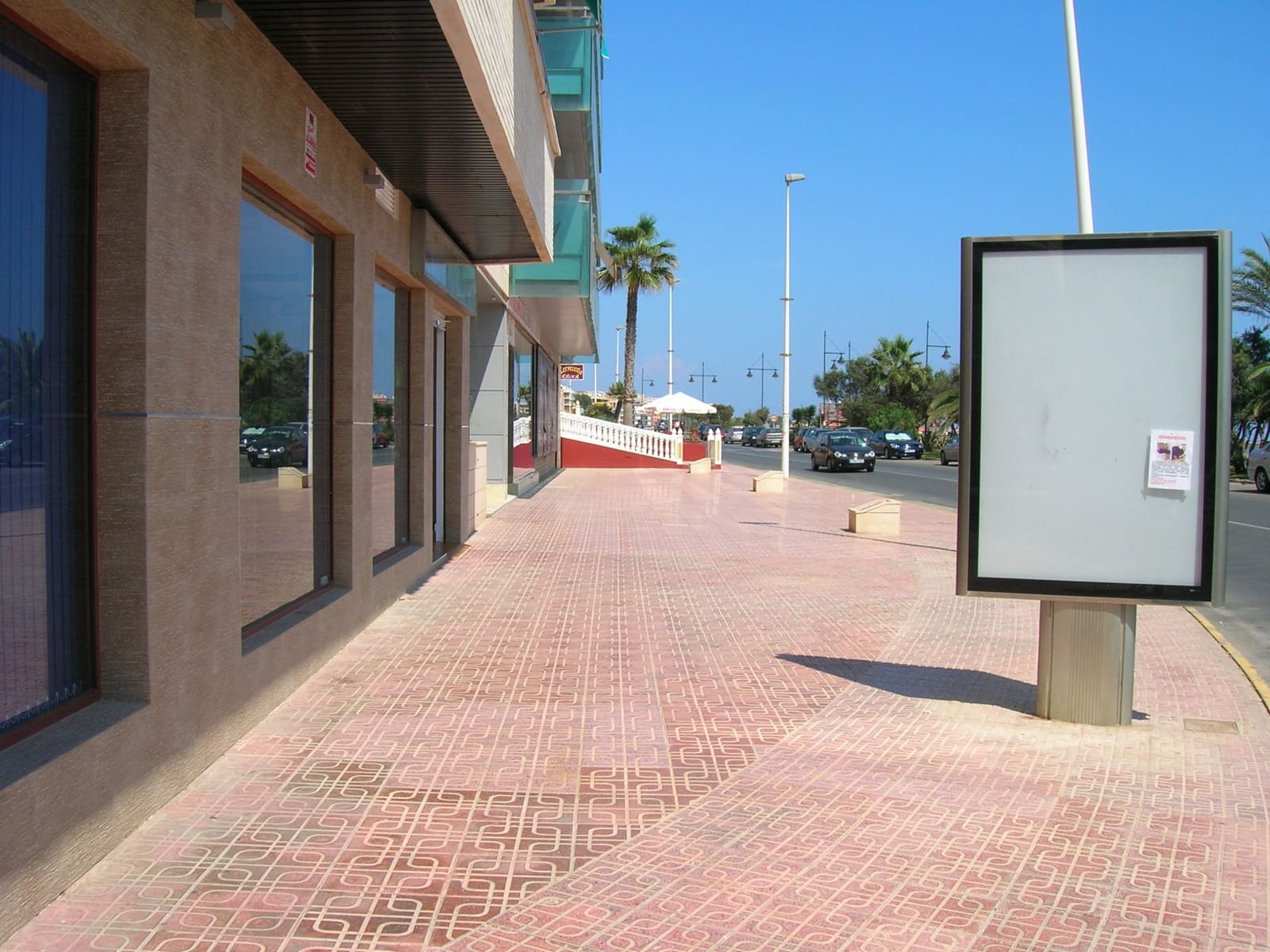 Commerciale in vendita in Torrevieja - 450.000 € (Rif: 9878041)