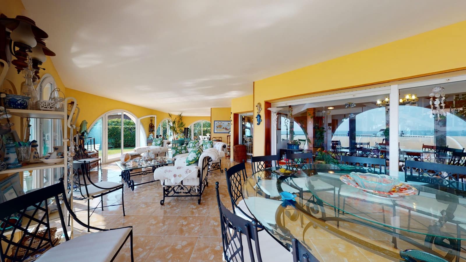 8 bedroom Villa for sale in Orihuela Costa with pool garage - € 4,900,000 (Ref: 9878044)