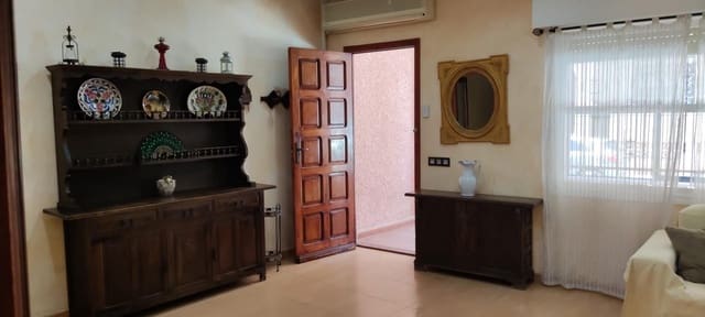 3 sypialnia Willa na sprzedaż w Playa de los Locos, Torrevieja - 210 000 € (Ref: 9878052)