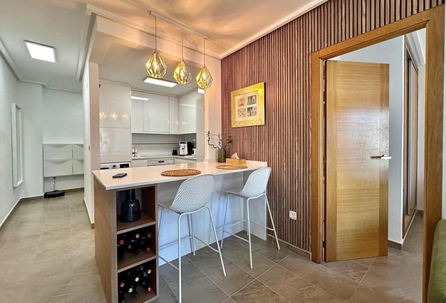 Apartamento de 1 habitación en Puerto Deportivo, Torrevieja en venta - 145.000 € (Ref: 9878053)