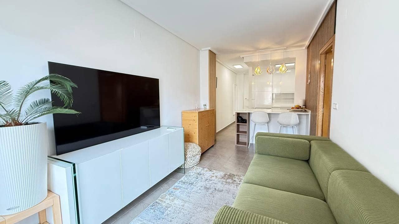 1 sypialnia Apartament na sprzedaż w Torrevieja - 145 000 € (Ref: 9878053)