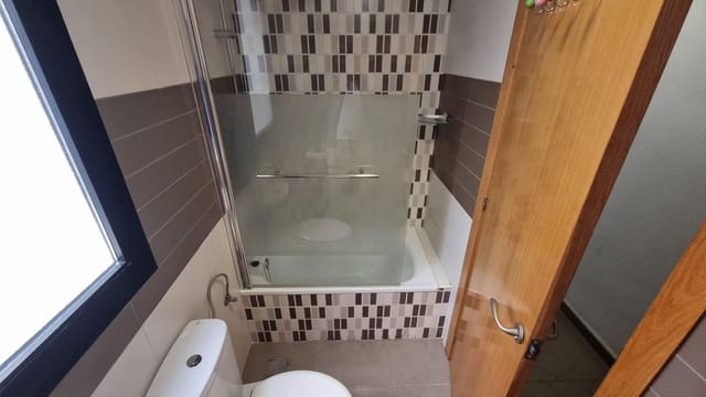 Apartamento de 2 habitaciones en Centro - Muelle Pesquero, Torrevieja en venta - 144.000 € (Ref: 9878061)