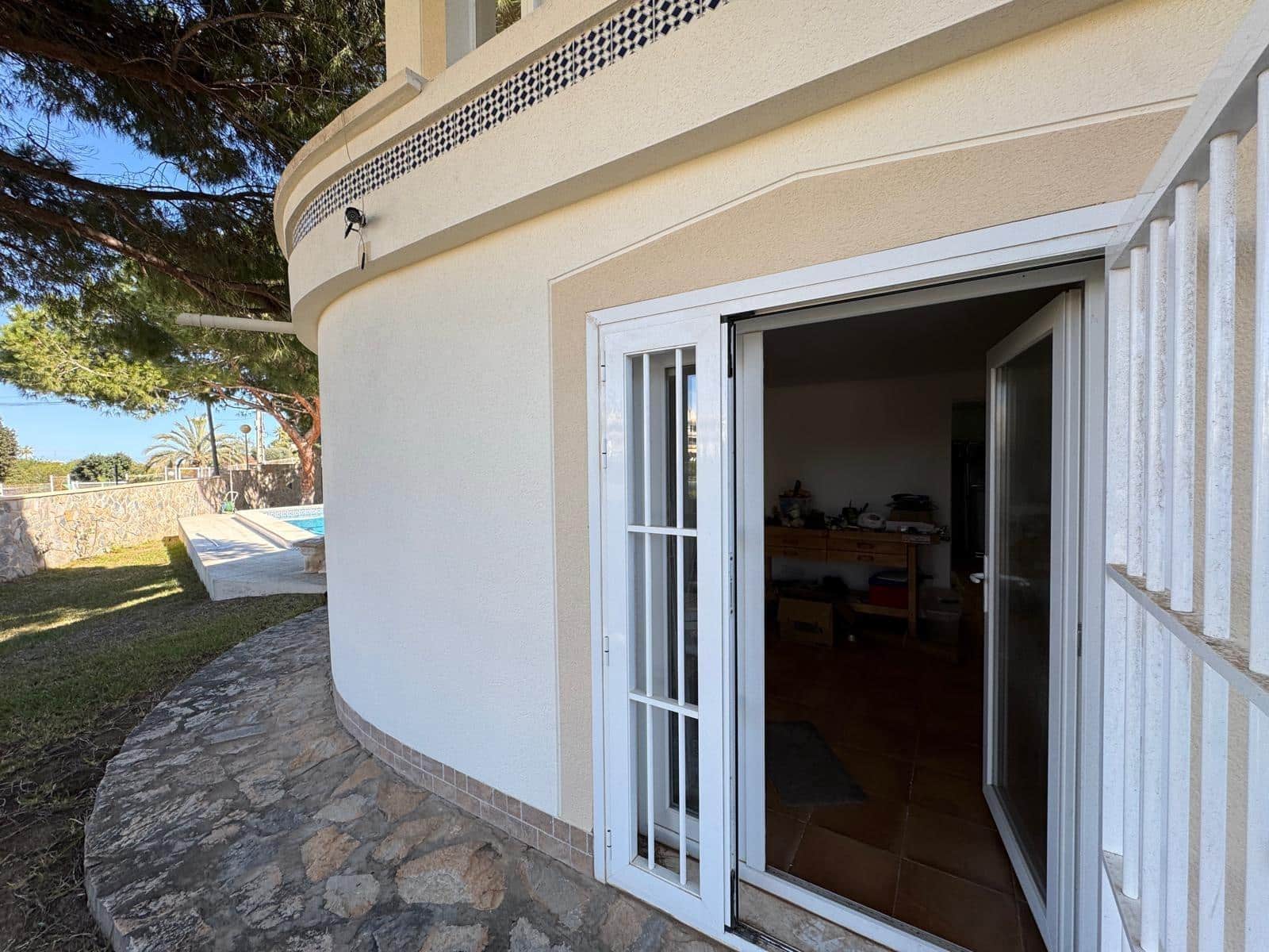 3 soveværelse Villa til salg i Cabo Roig med swimmingpool - € 750.000 (Ref: 9878062)