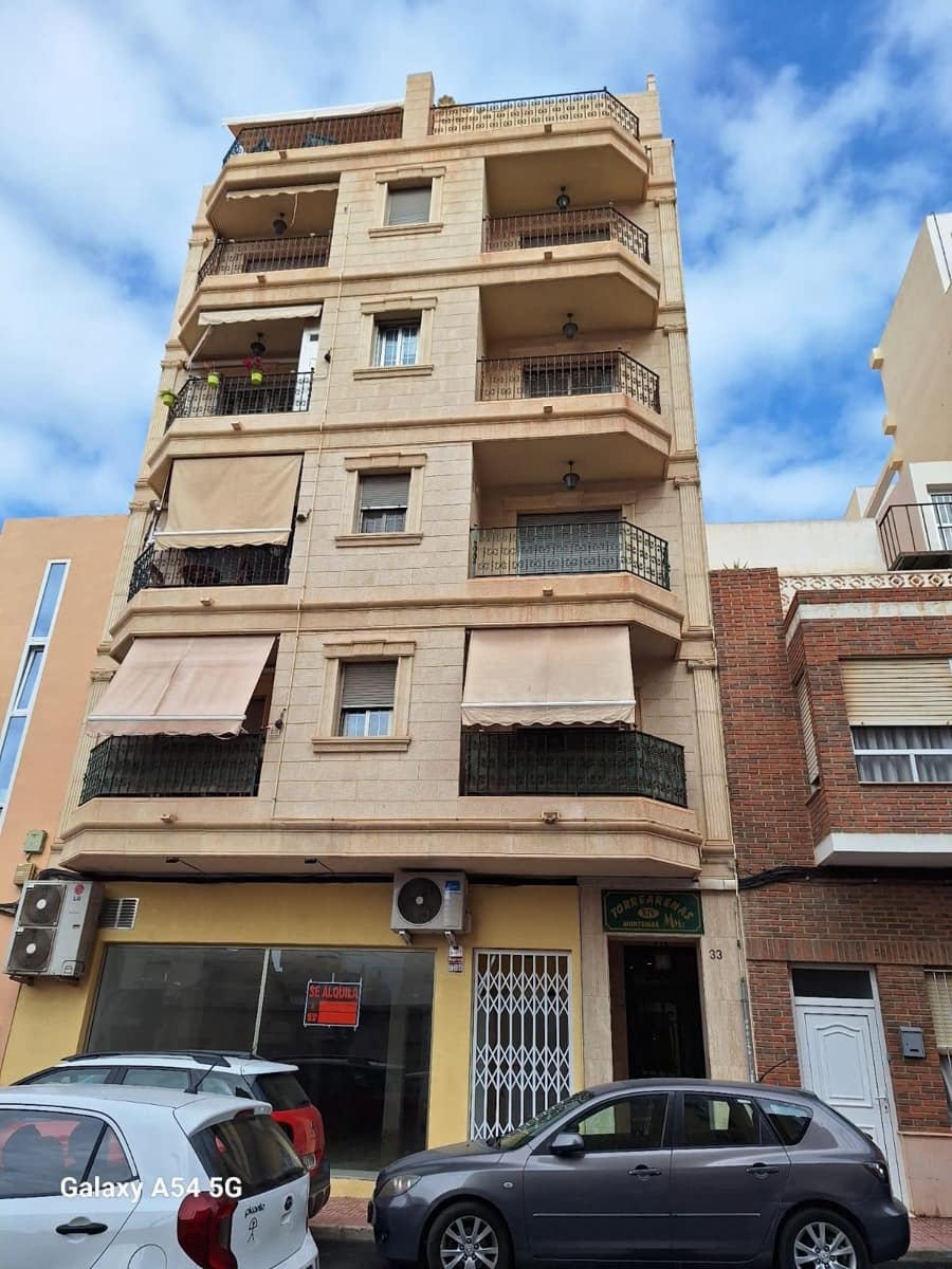 2 soveværelse Lejlighed til salg i Torrevieja - € 165.000 (Ref: 9878063)