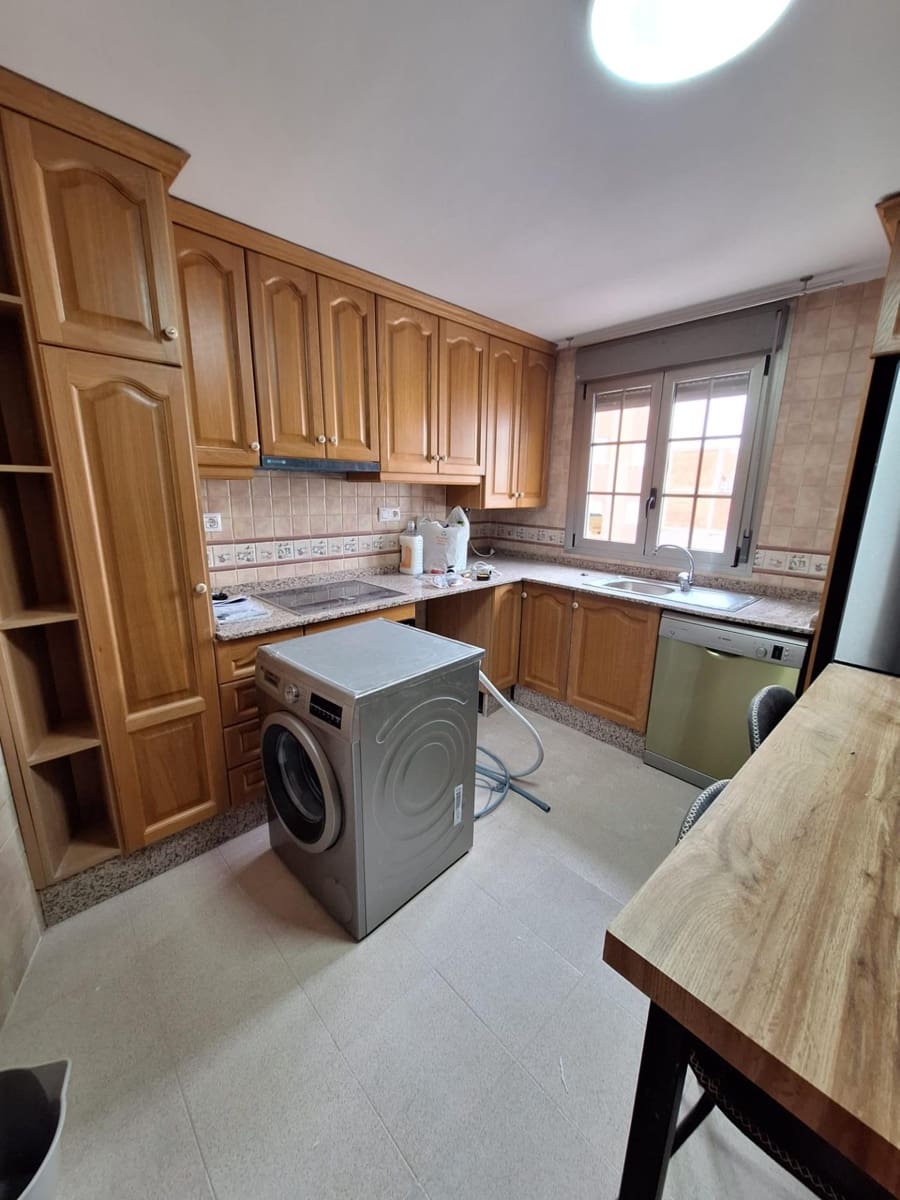 Apartamento de 3 habitaciones en Torrevieja en venta - 260.000 € (Ref: 9878064)