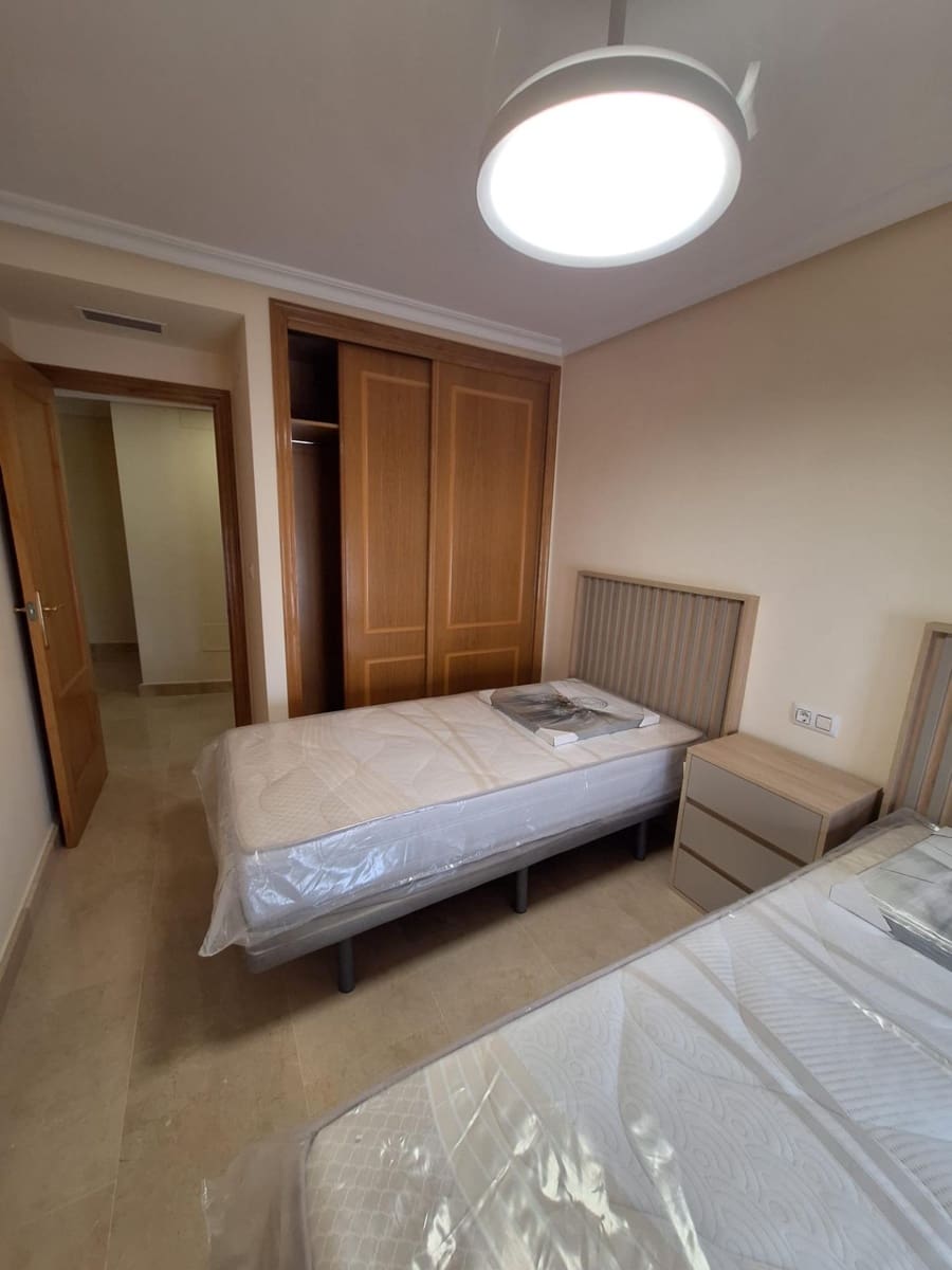 Apartamento de 3 habitaciones en Torrevieja en venta - 260.000 € (Ref: 9878064)