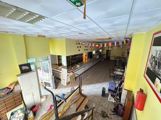 Erhverv til salg i Playa del Cura, Torrevieja - € 129.900 (Ref: 9878066)