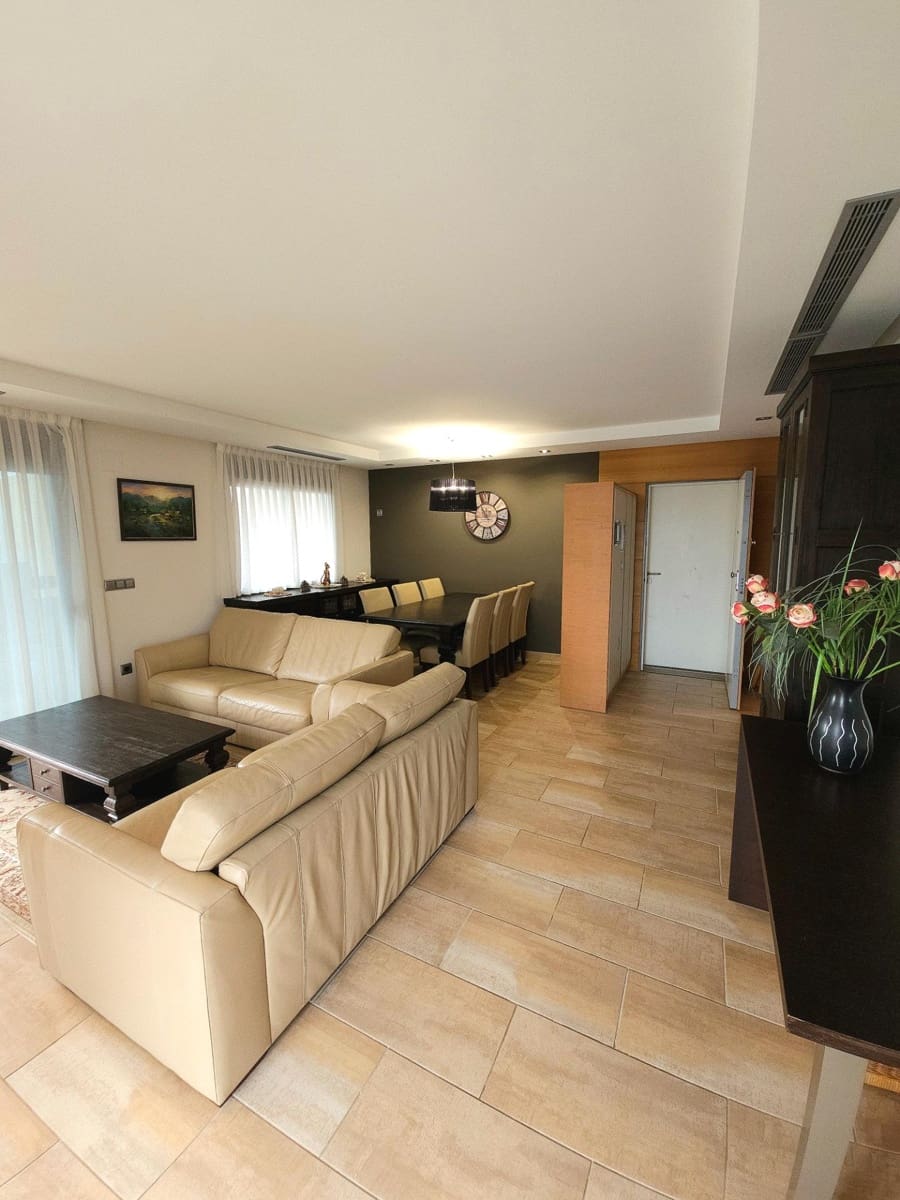 3 makuuhuone Huoneisto myytävänä paikassa Guardamar del Segura mukana uima-altaan - 520 000 € (Ref: 9878069)