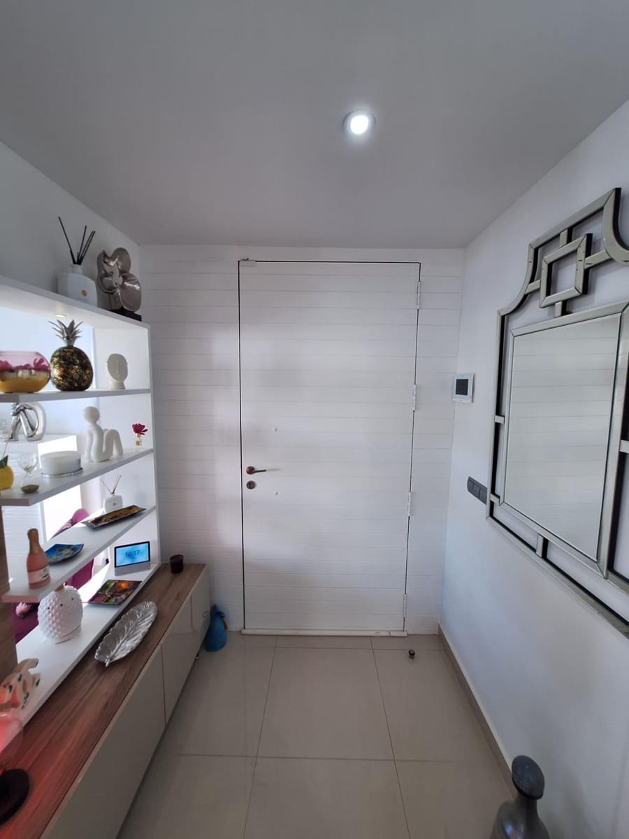 Villa/Maison à vendre à Torrevieja avec piscine - 594 000 € (Ref: 9878071)