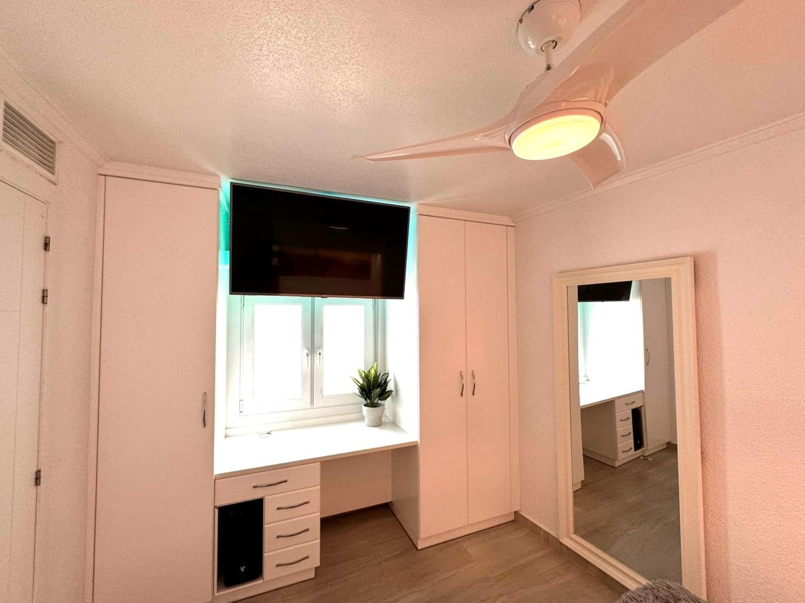 Penthouse for sale in Pilar de la Horadada - € 319,000 (Ref: 9878073)