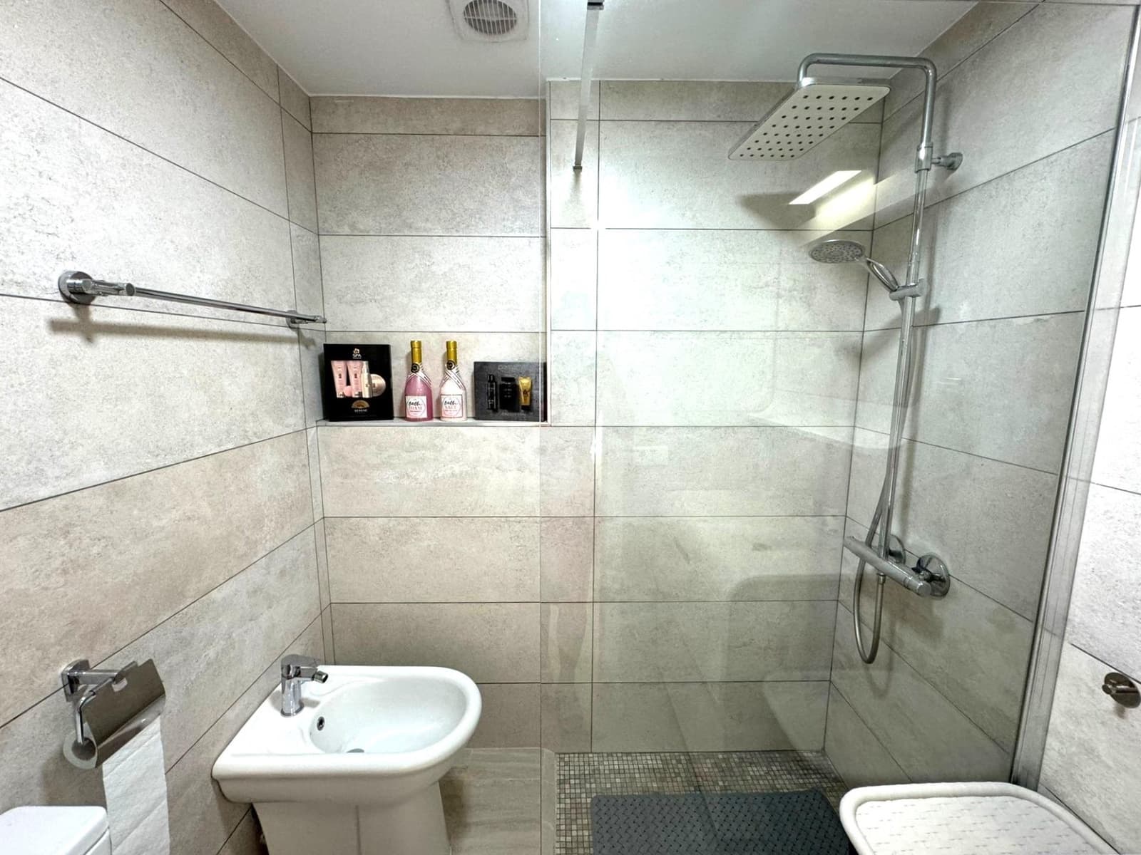 Penthouse for sale in Pilar de la Horadada - € 319,000 (Ref: 9878073)
