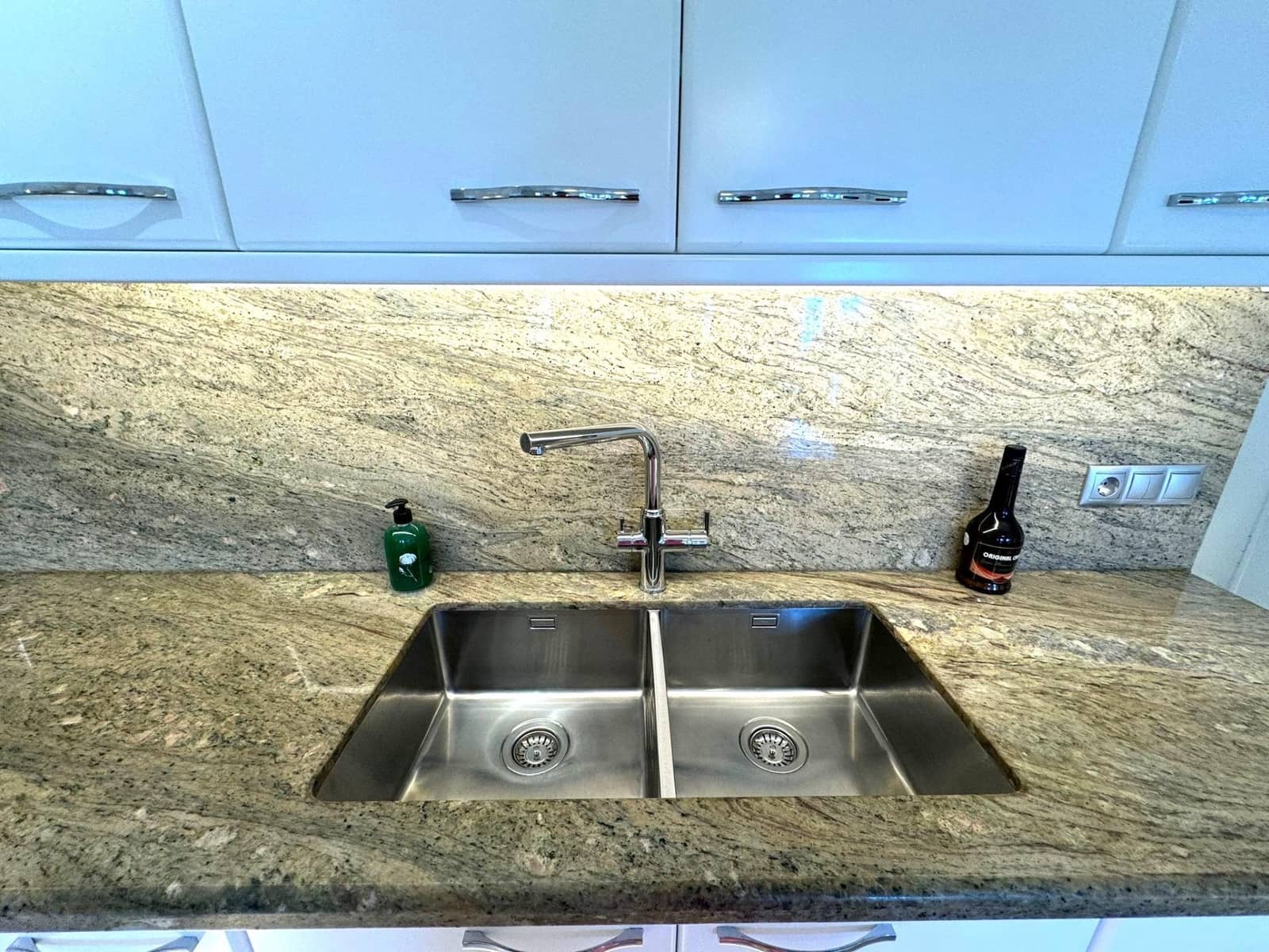 Penthouse for sale in Pilar de la Horadada - € 319,000 (Ref: 9878073)
