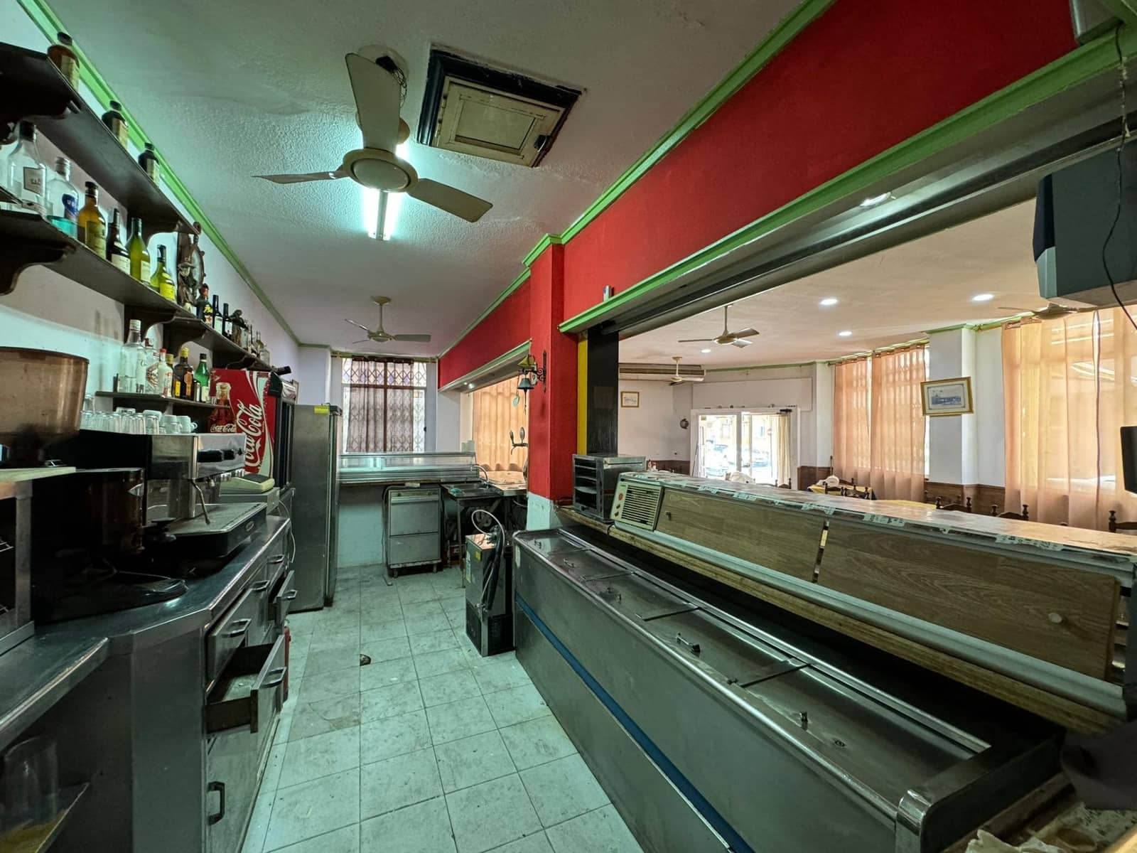 Commerciale in vendita in Torrevieja - 180.000 € (Rif: 9878074)