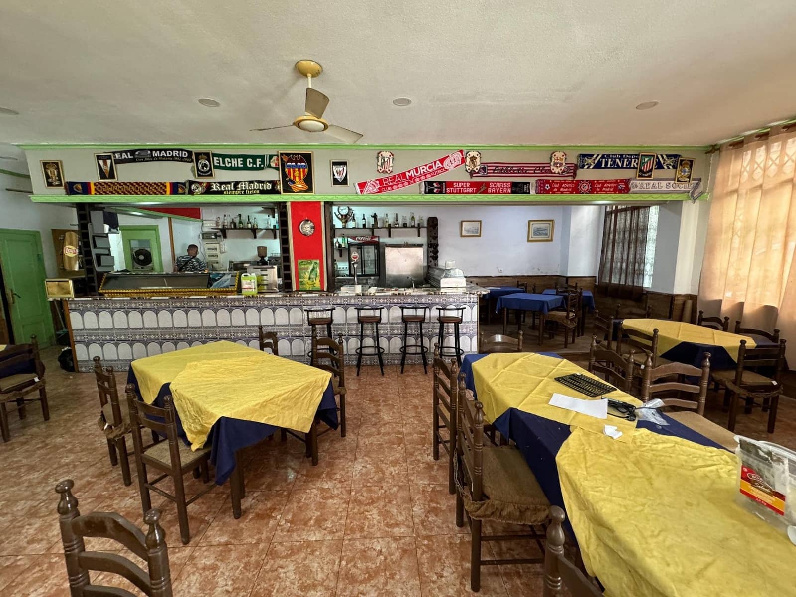 Commerciale in vendita in Torrevieja - 180.000 € (Rif: 9878074)