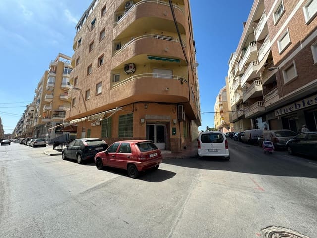 Commercieel te koop in Antonio Machado, Torrevieja - € 180.000 (Ref: 9878074)