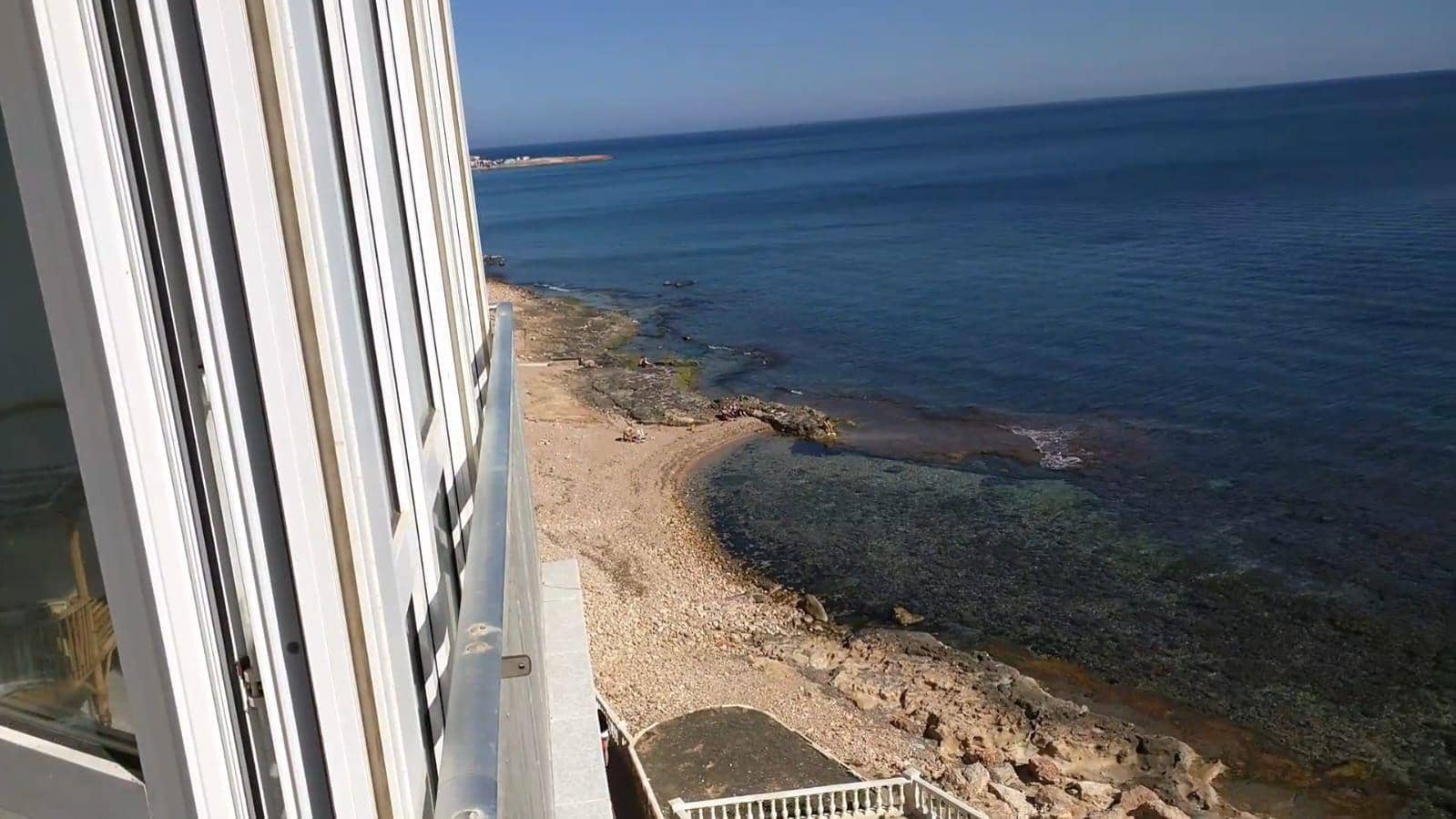 4 makuuhuone Huoneisto myytävänä paikassa Torrevieja mukana uima-altaan - 635 000 € (Ref: 9878075)