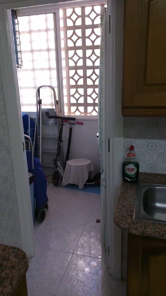 4 makuuhuone Huoneisto myytävänä paikassa Torrevieja mukana uima-altaan - 635 000 € (Ref: 9878075)