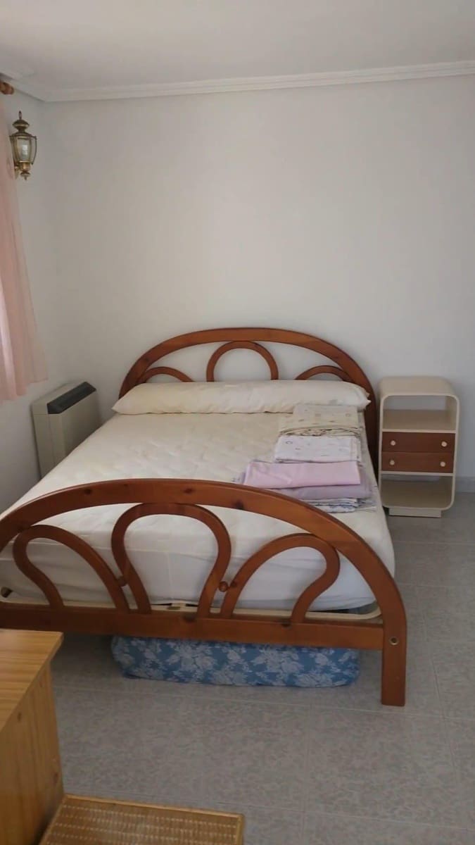 4 makuuhuone Huoneisto myytävänä paikassa Torrevieja mukana uima-altaan - 635 000 € (Ref: 9878075)