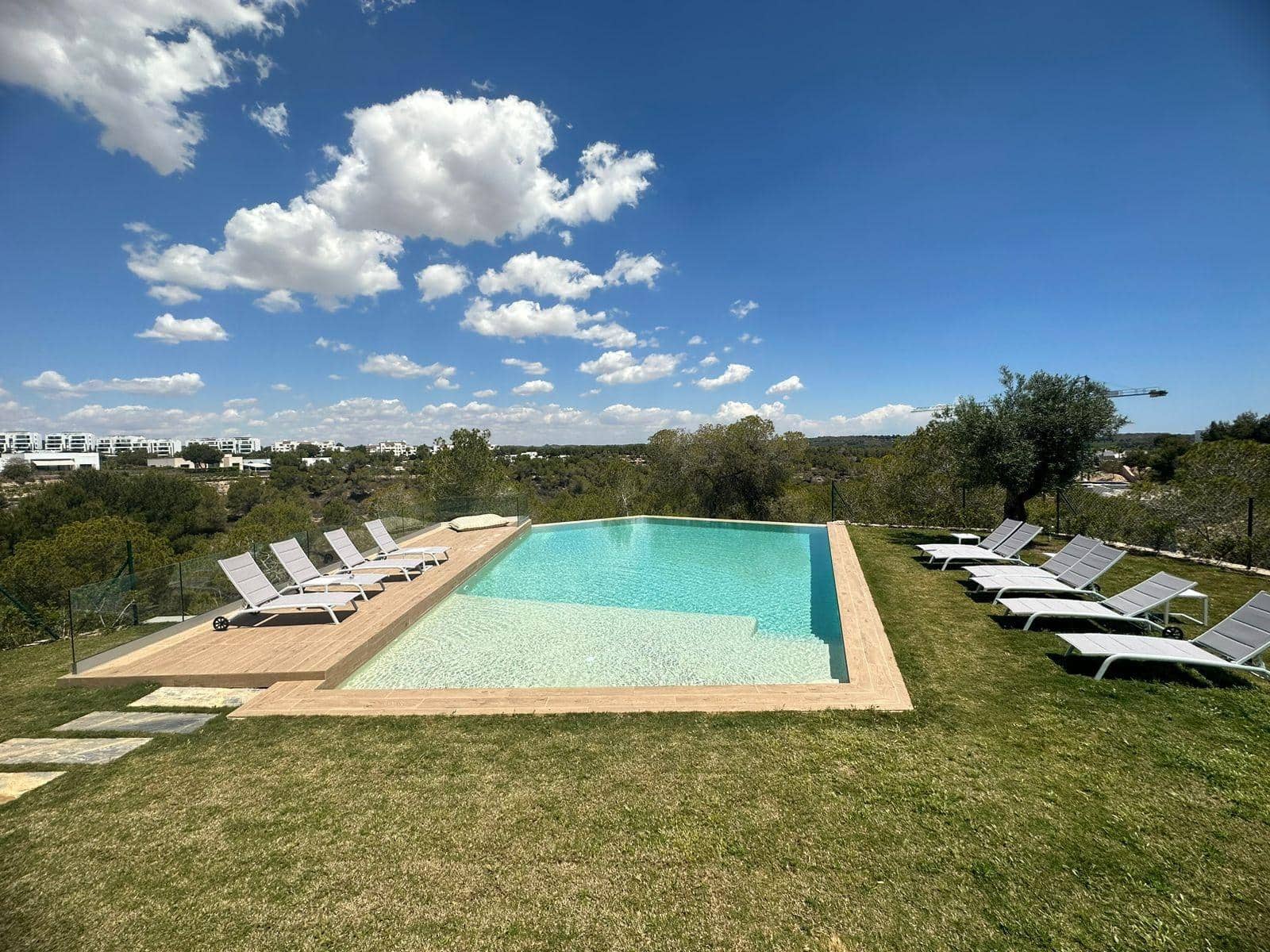 2 Zimmer Apartment zu verkaufen in Orihuela mit Pool - 449.000 € (Ref: 9878077)