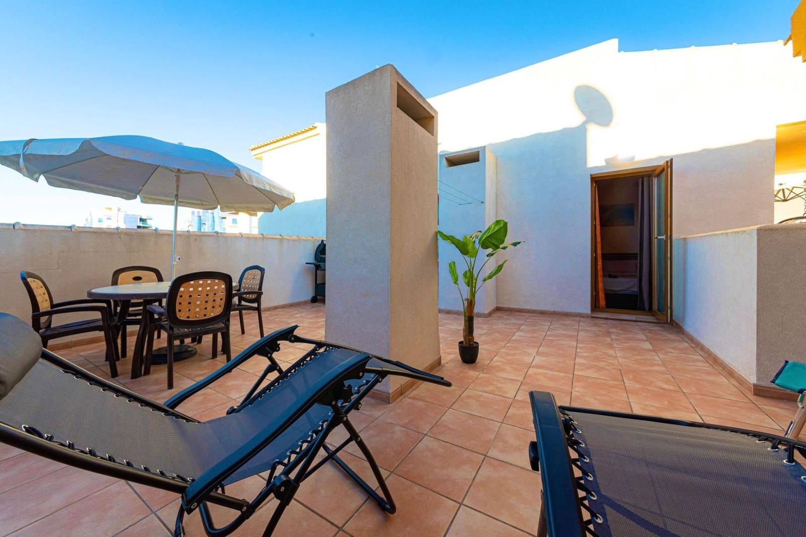 2 quarto Apartamento para venda em Torrevieja com piscina - 276 900 € (Ref: 9878079)