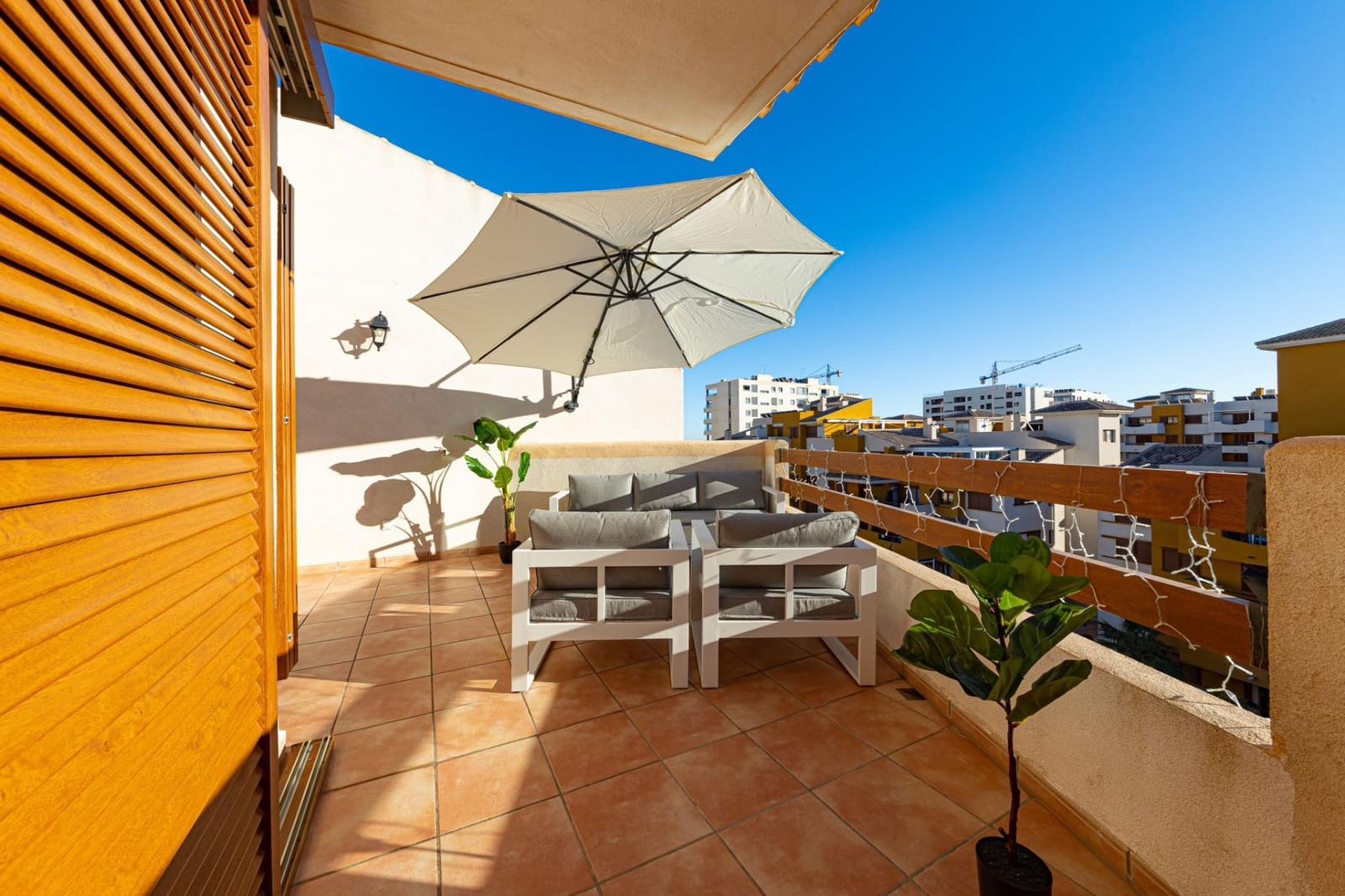 2 quarto Apartamento para venda em Torrevieja com piscina - 276 900 € (Ref: 9878079)