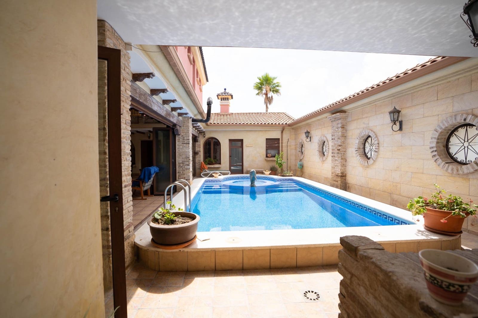 Villa zu verkaufen in San Miguel de Salinas mit Pool - 990.000 € (Ref: 9878085)