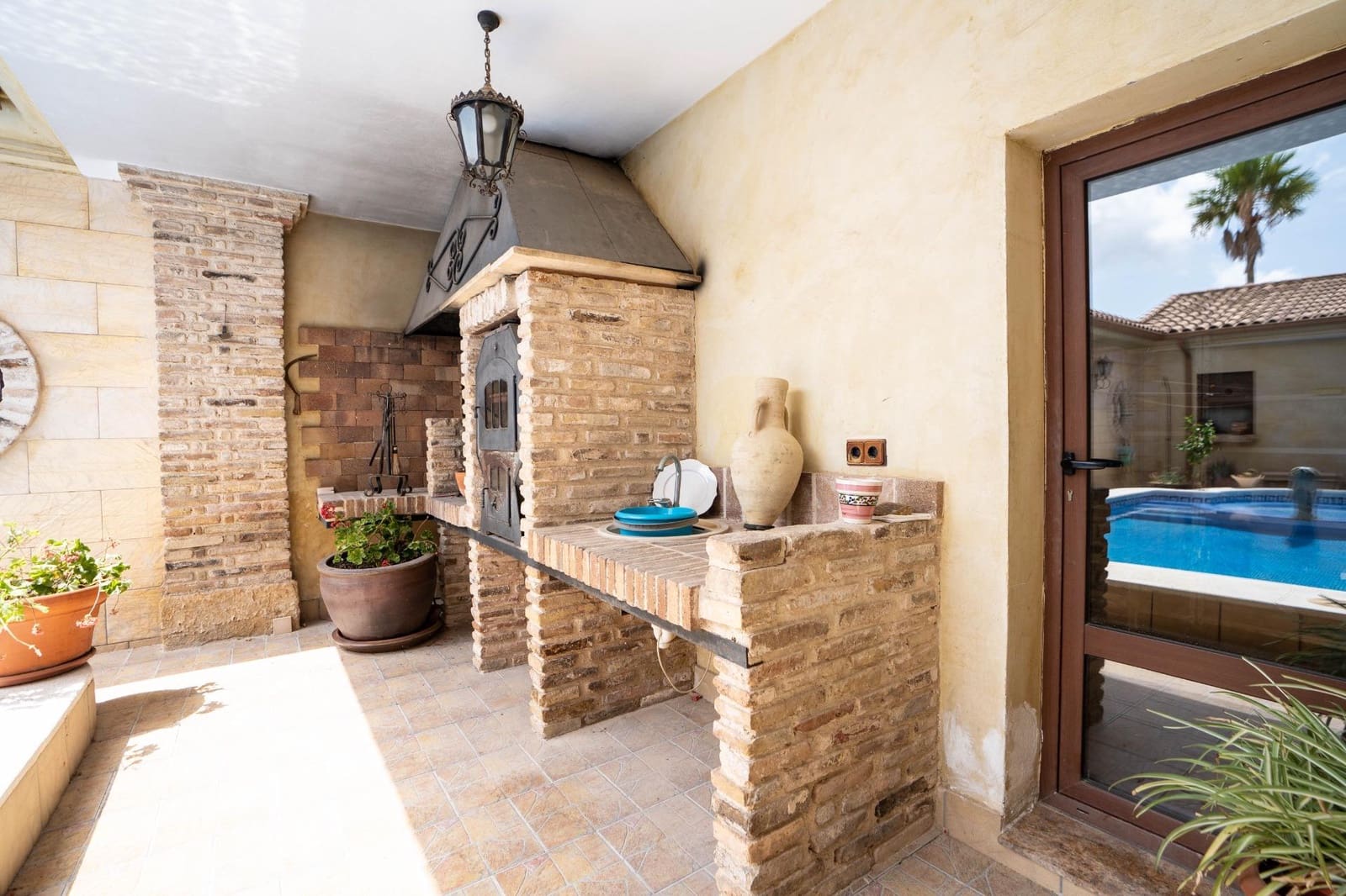 Villa zu verkaufen in San Miguel de Salinas mit Pool - 990.000 € (Ref: 9878085)