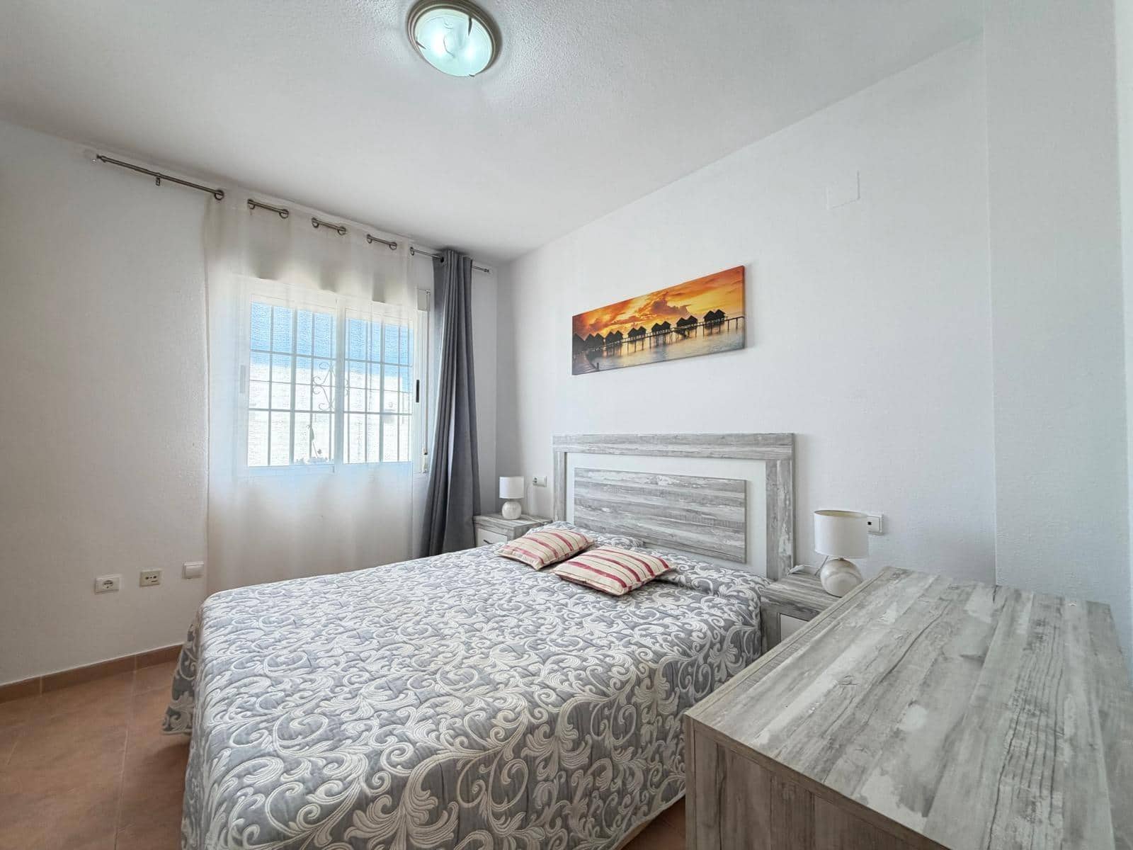 2 makuuhuone Bungalow myytävänä paikassa Torrevieja mukana uima-altaan - 164 900 € (Ref: 9881588)