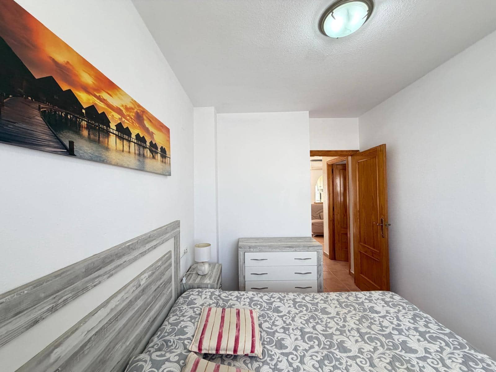 2 makuuhuone Bungalow myytävänä paikassa Torrevieja mukana uima-altaan - 164 900 € (Ref: 9881588)