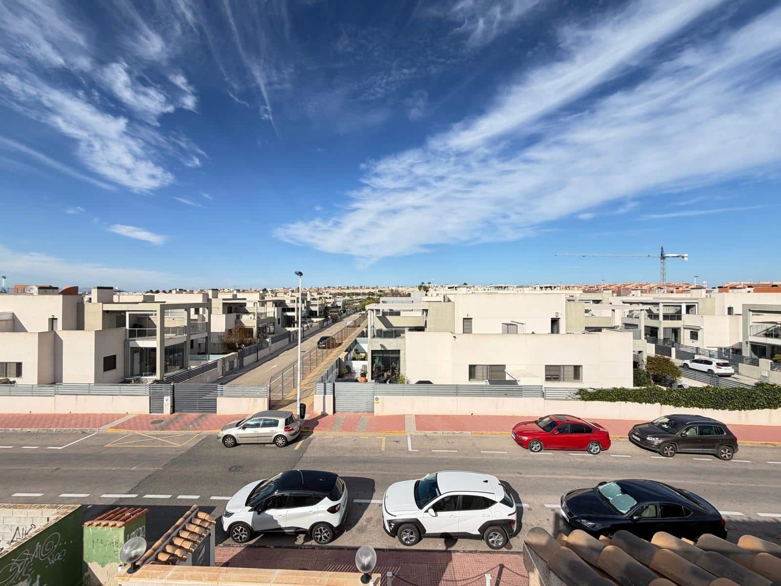2 makuuhuone Bungalow myytävänä paikassa Torrevieja mukana uima-altaan - 164 900 € (Ref: 9881588)