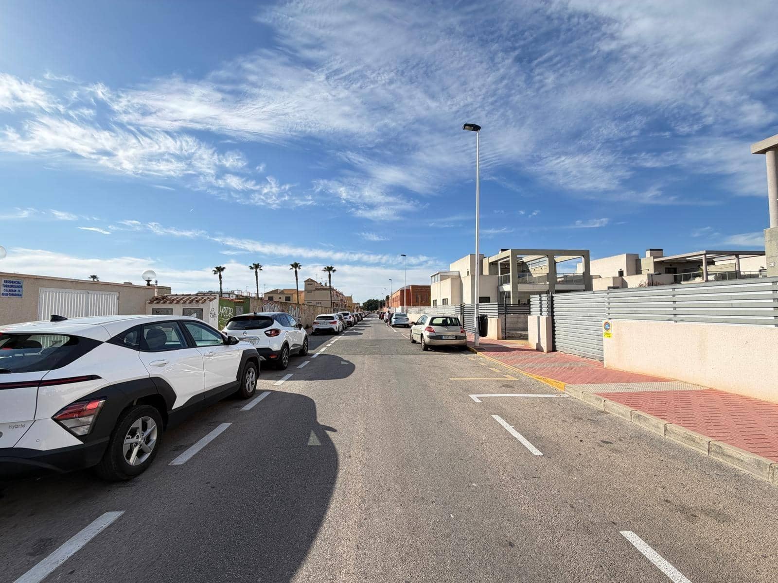 2 makuuhuone Bungalow myytävänä paikassa Torrevieja mukana uima-altaan - 164 900 € (Ref: 9881588)