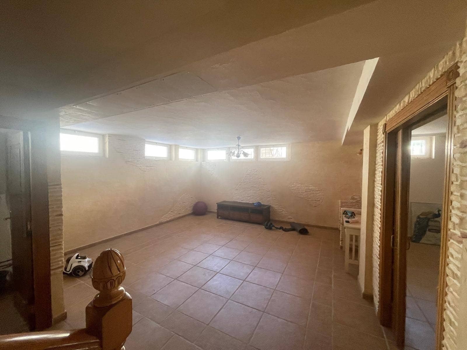 5 Zimmer Haus zu verkaufen in Torrevieja mit Pool - 670.000 € (Ref: 9881595)
