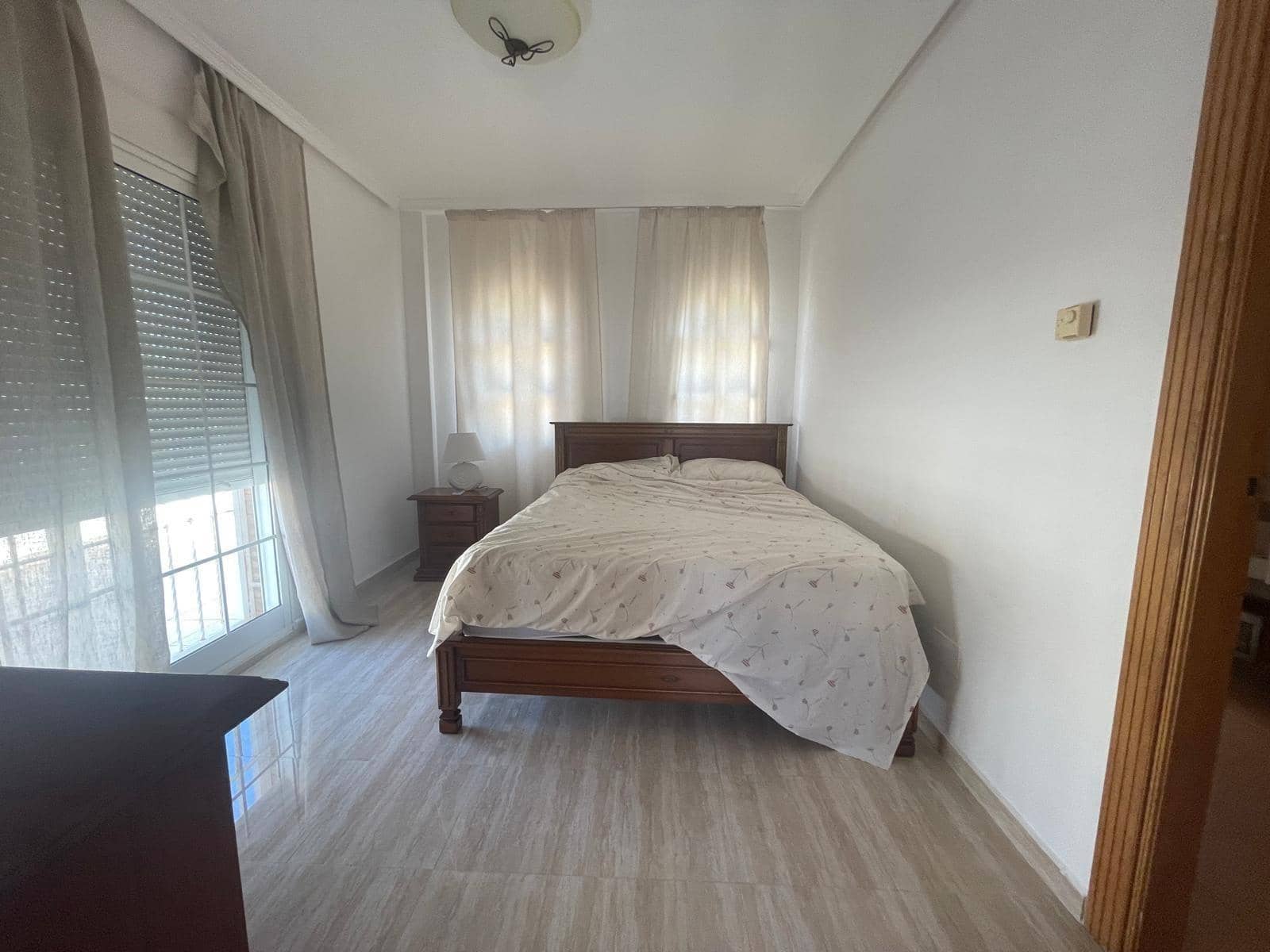 5 Zimmer Haus zu verkaufen in Torrevieja mit Pool - 670.000 € (Ref: 9881595)