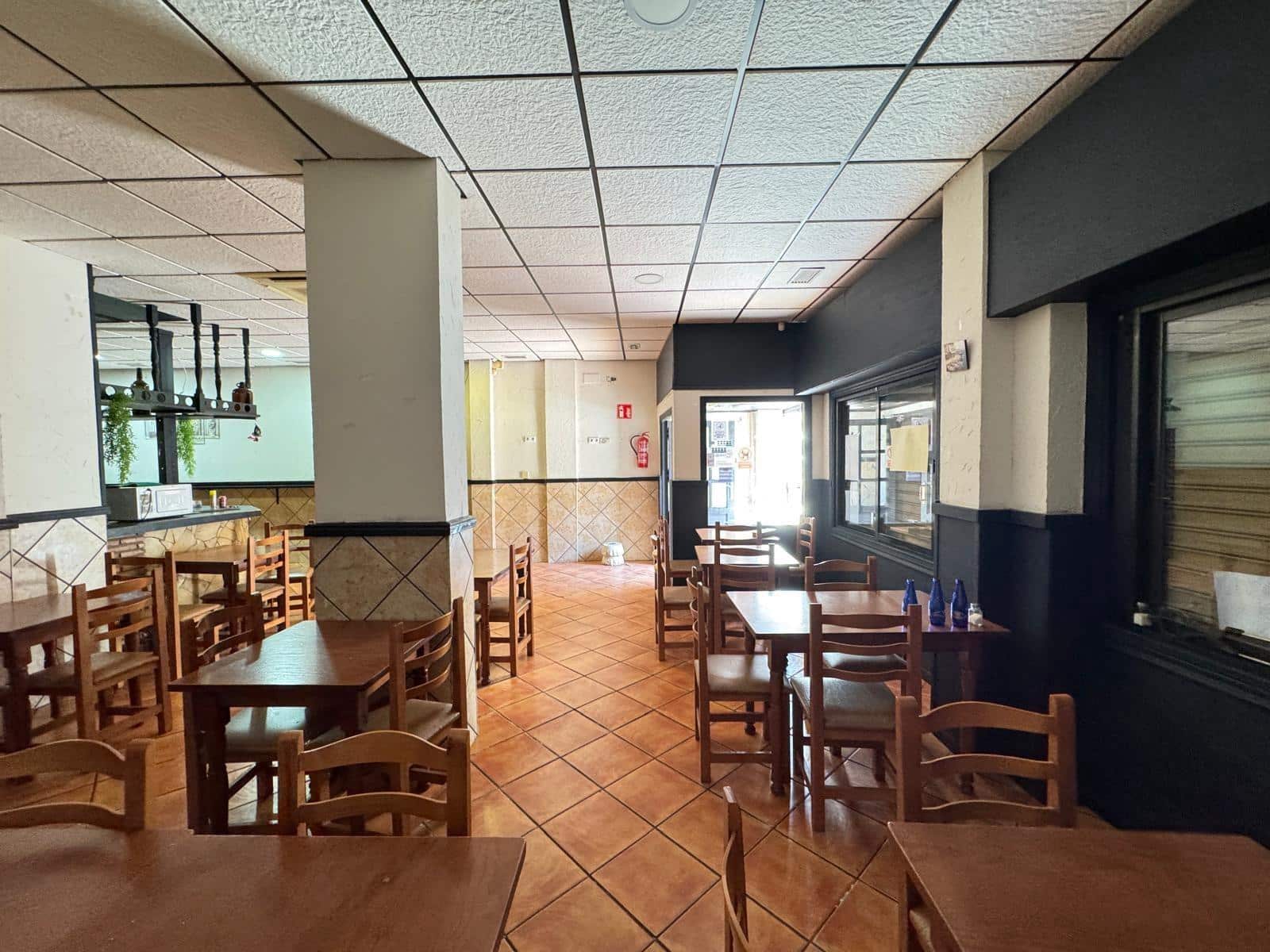 Commerciale in vendita in Torrevieja - 165.000 € (Rif: 9881599)