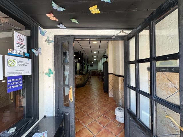 Commerciale in vendita in Avenida Habaneras - Curva de Palangre, Torrevieja - 165.000 € (Rif: 9881599)