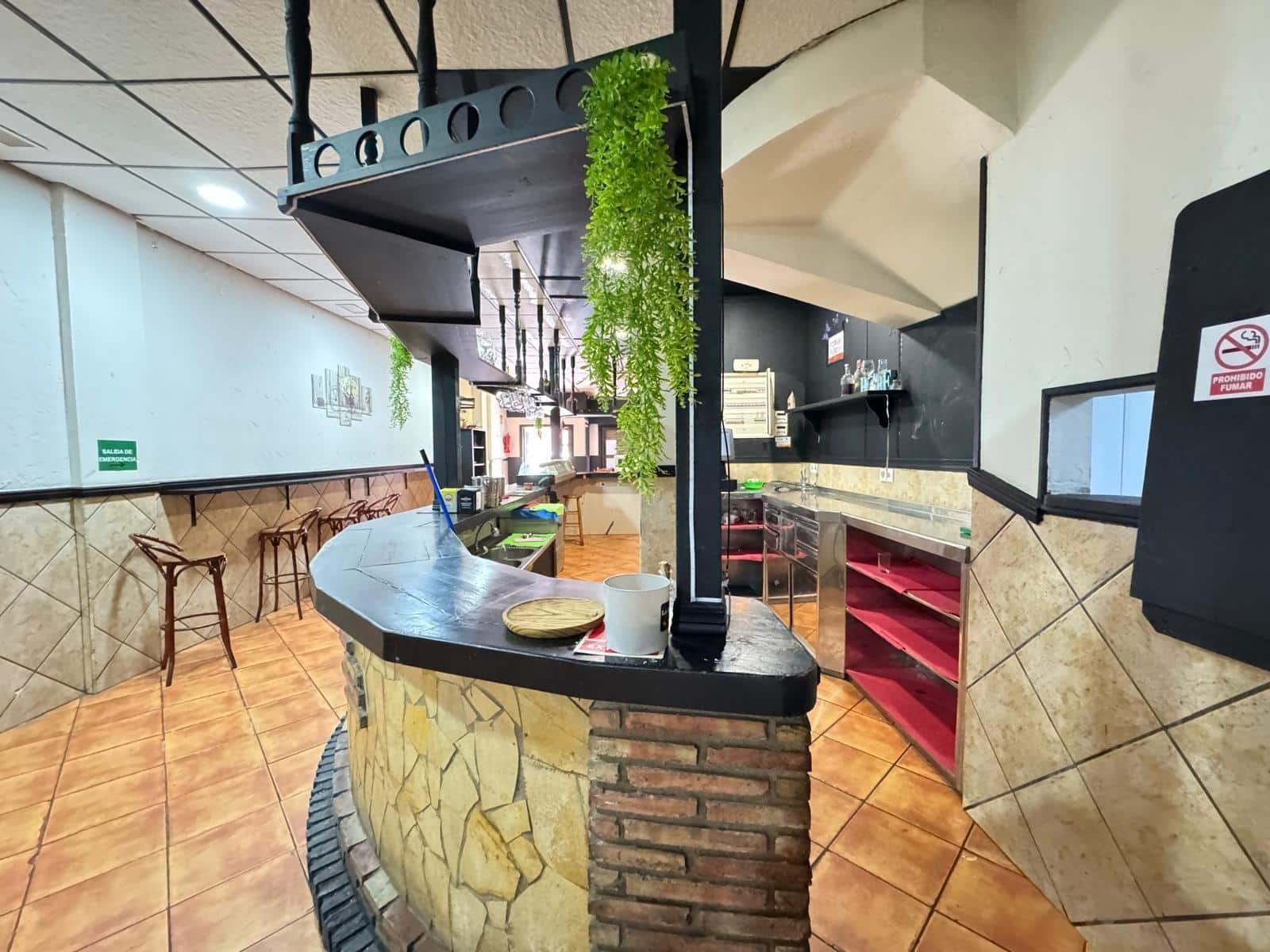 Commerciale in vendita in Torrevieja - 165.000 € (Rif: 9881599)