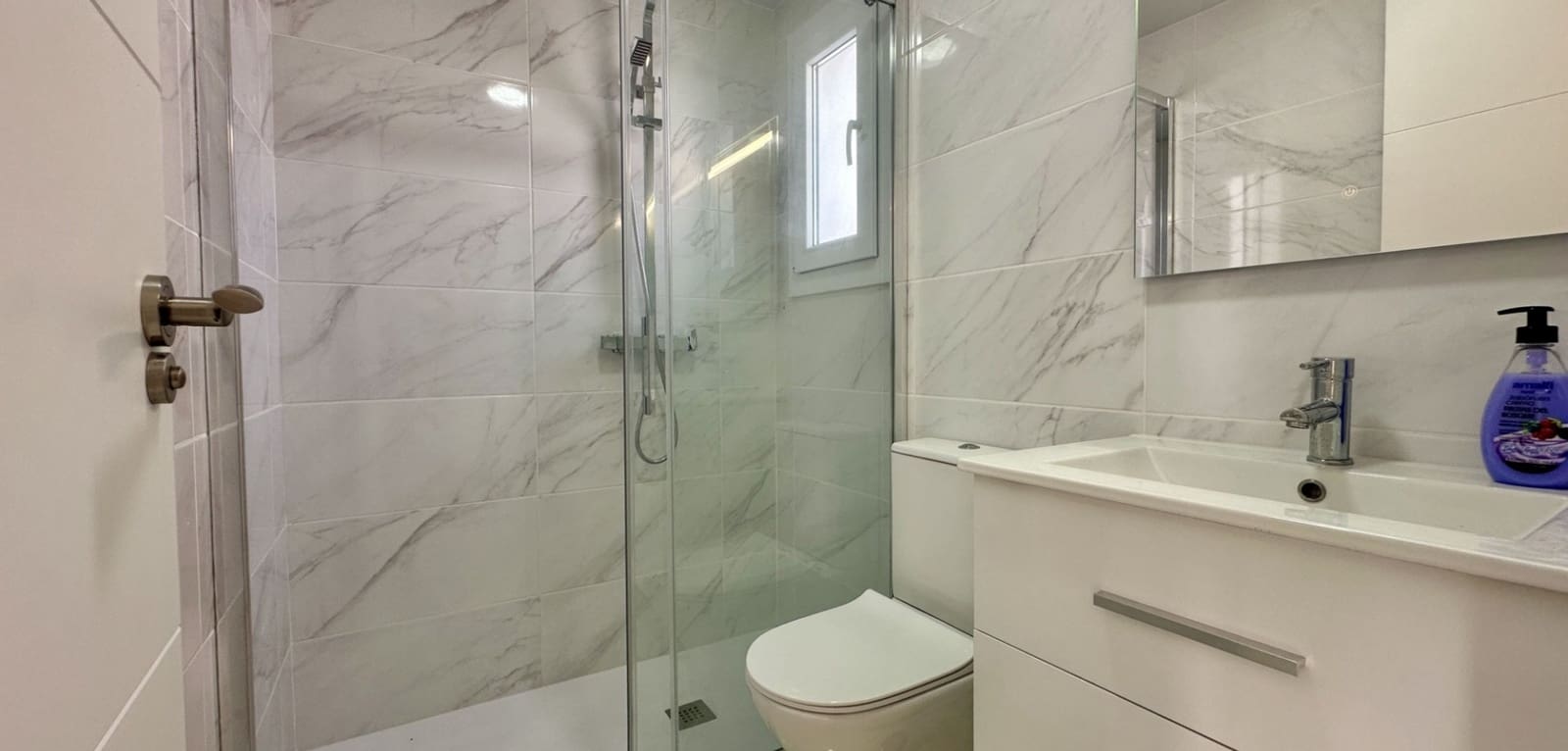 3 sypialnia Dom na sprzedaż w Torrevieja z basenem - 229 000 € (Ref: 9889324)