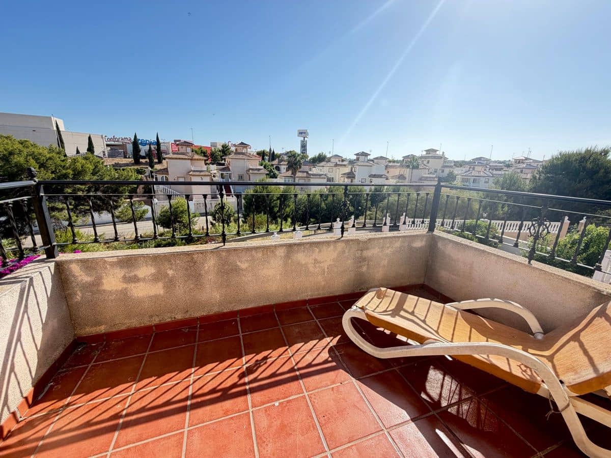 3 quarto Casa em Banda para venda em Playa Flamenca com piscina - 195 000 € (Ref: 9894973)
