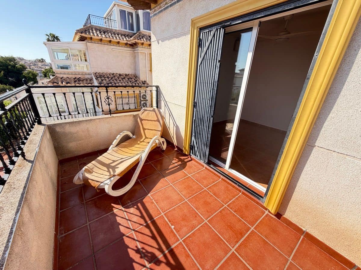 3 quarto Casa em Banda para venda em Playa Flamenca com piscina - 195 000 € (Ref: 9894973)