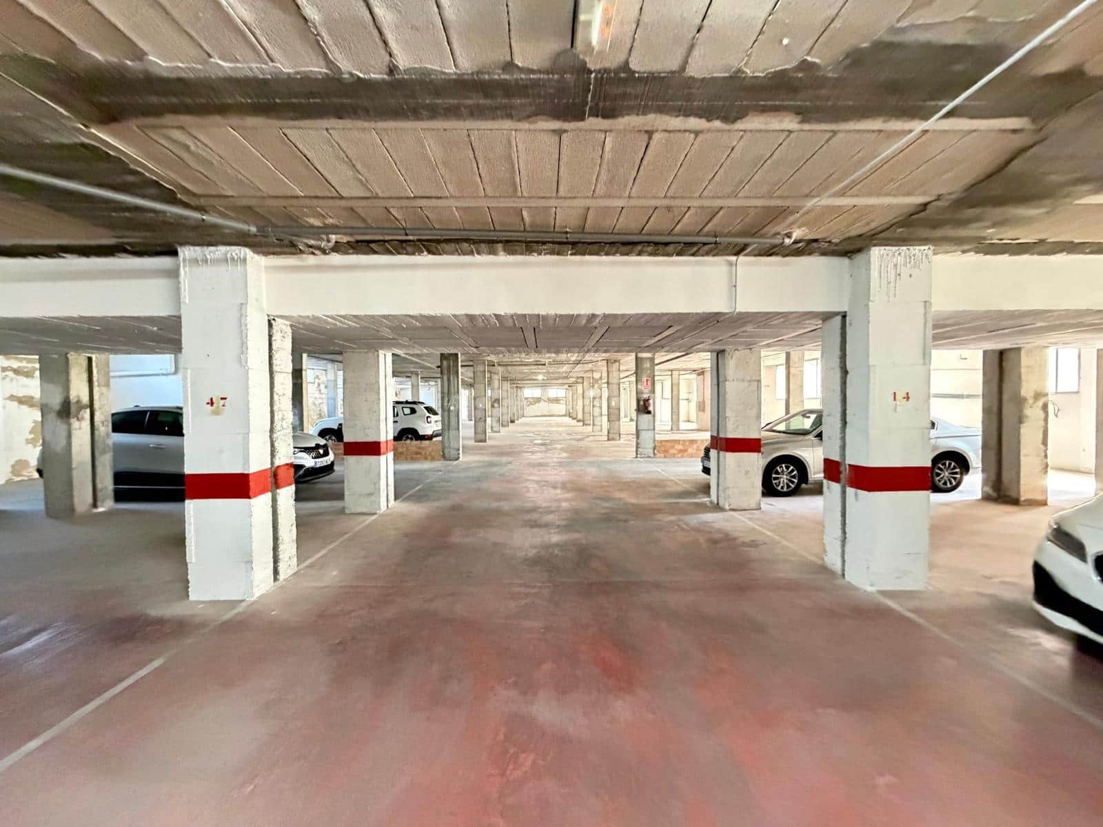 Local Comercial en Torrevieja en venta - 845.000 € (Ref: 9899691)