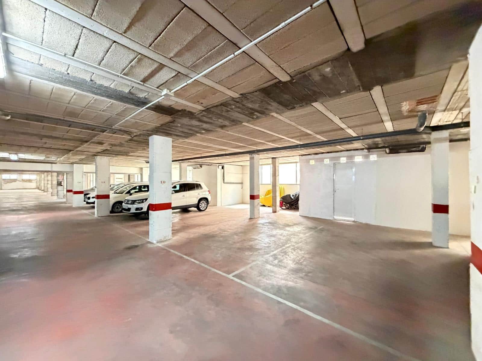 Local Comercial en Torrevieja en venta - 845.000 € (Ref: 9899691)
