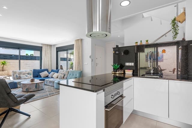 3 soveværelse Villa til salg i Ciudad Quesada, Rojales med swimmingpool - € 410.000 (Ref: 9899697)