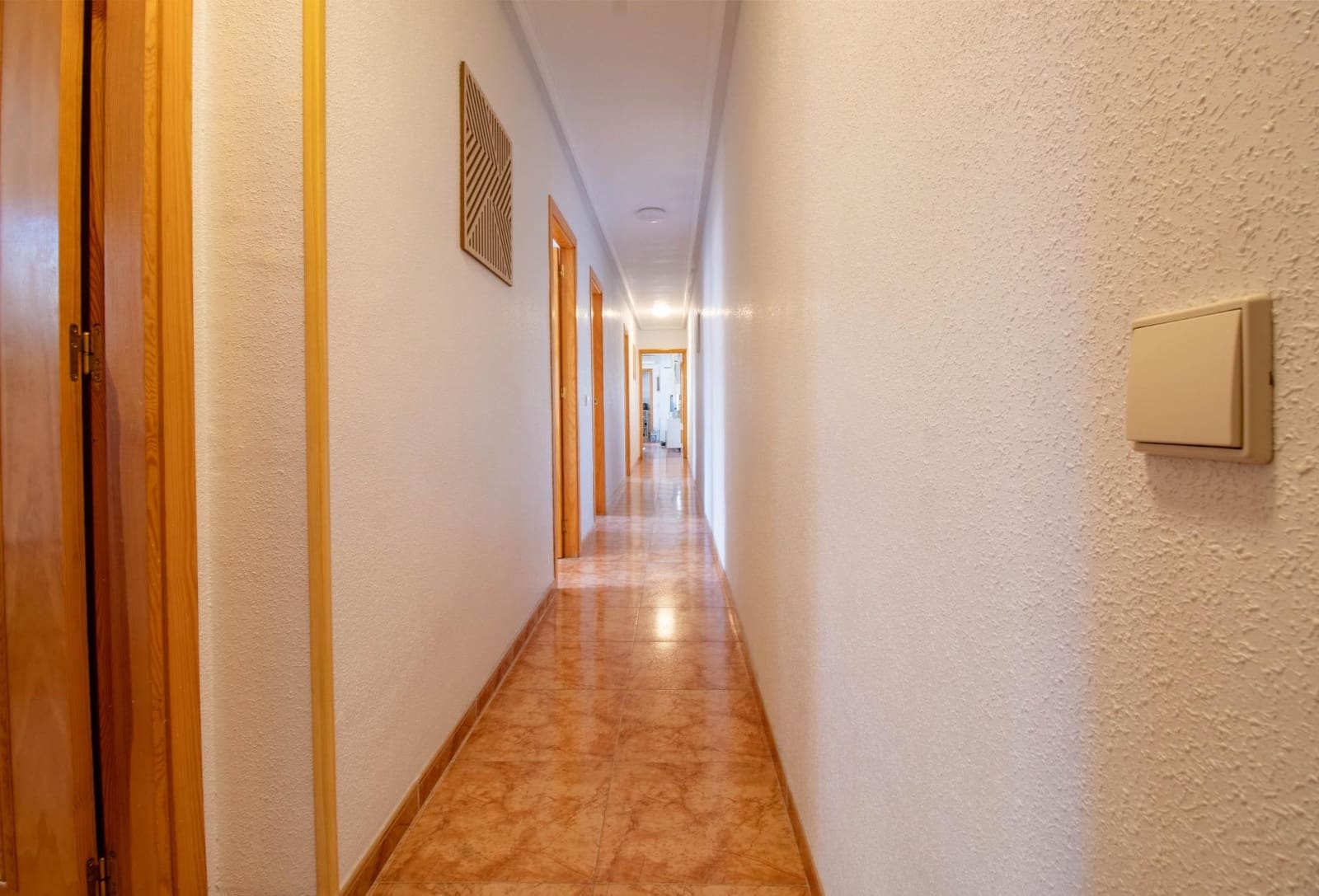 Apartamento de 3 habitaciones en Torrevieja en venta - 144.900 € (Ref: 9902713)